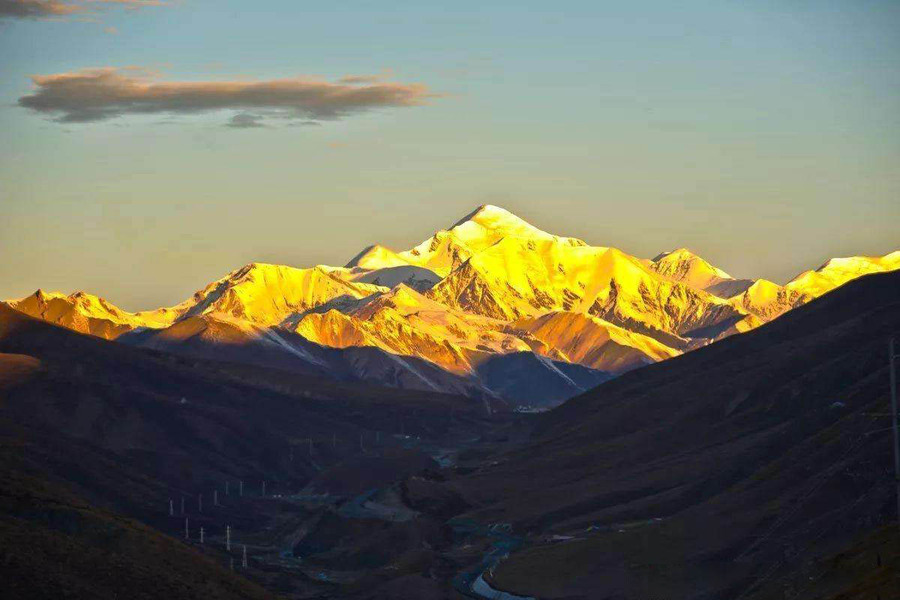 阿尼玛卿雪山旅拍摄影包车攻略