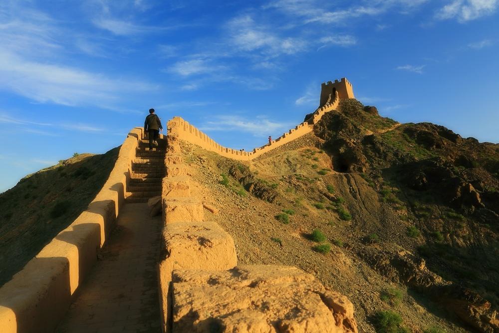 悬壁长城旅游包车摄影攻略